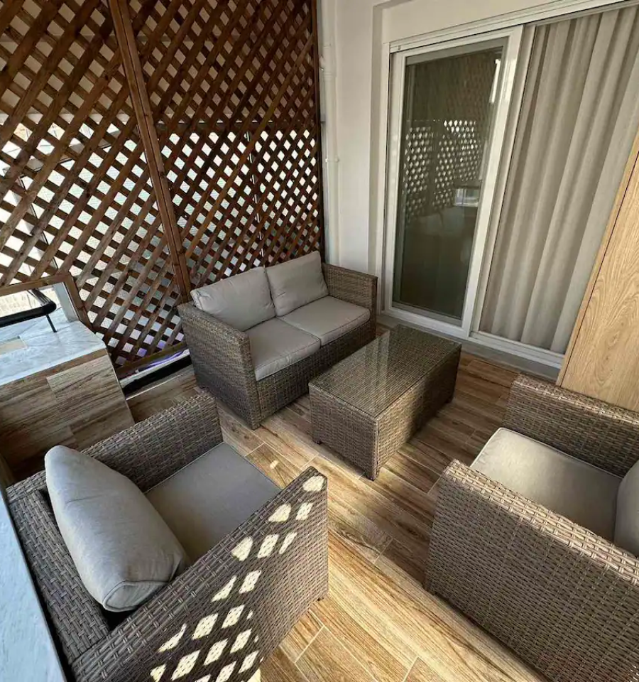 c17af4c9-7b50-4fc0-b826-ae78df251e17 1